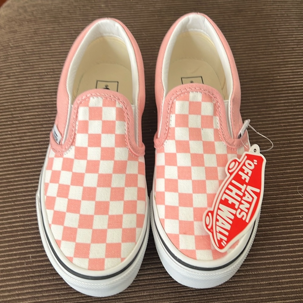 NEVER WORN Pink Checkered Slip On Vans